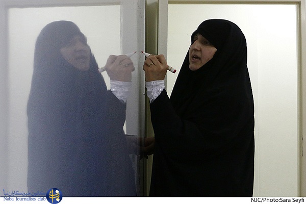 گنجینه خاطرات حافظ قرآن 13ساله با 125 امضاء