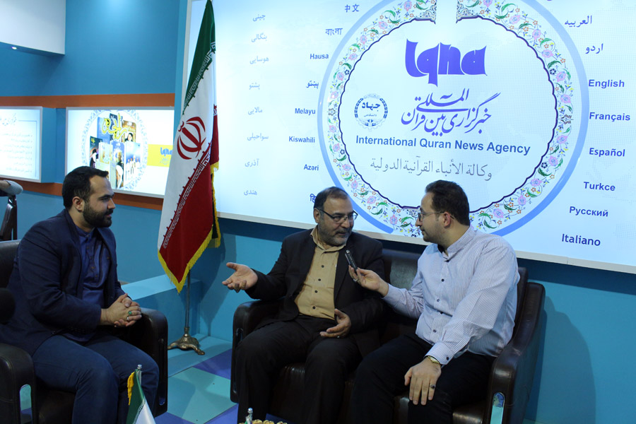 هنرمند دینی؛ نخستین مهمان غرفه ایکنا در نمایشگاه مطبوعات