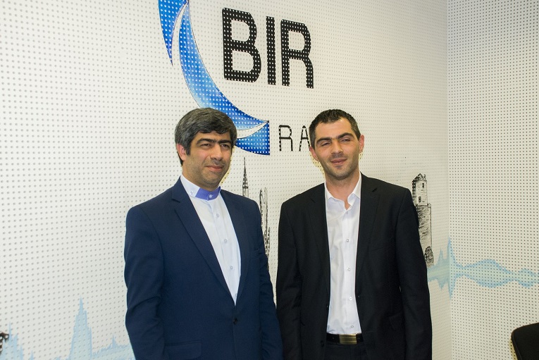 رادیو «BIR»؛ رسانهای برای شنیدن مسلمانان بوسنی + عکس رادیو «BIR»؛ رسانهای برای شنیدن مسلمانان بوسنی + عکس