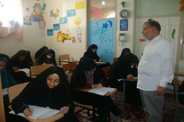 پوشش قرآنی حاشیه شهر زاهدان با فعالیت مؤسسه «نورالثقلین»/ مدیران تشکل‌های مردمی بدون توجه به منفعت کار کنند