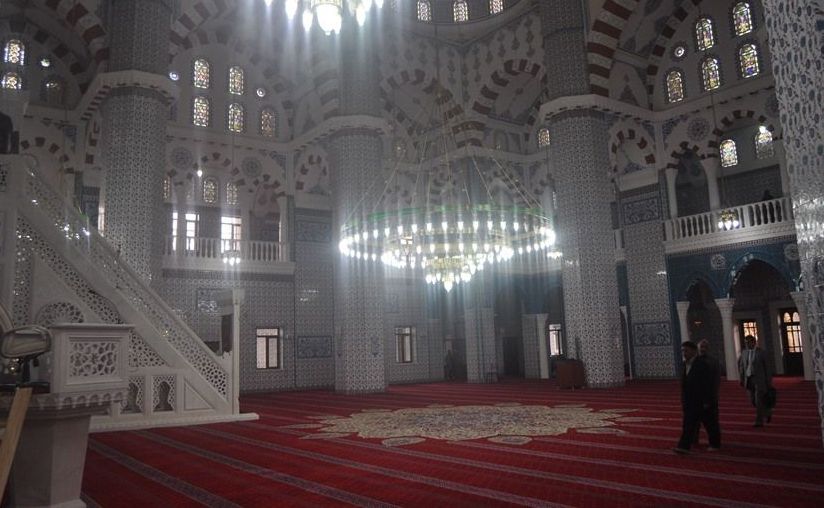 یکشنبه/ انقلاب ایران؛ آغاز جسارتی جدید در شیعیان ترکیه