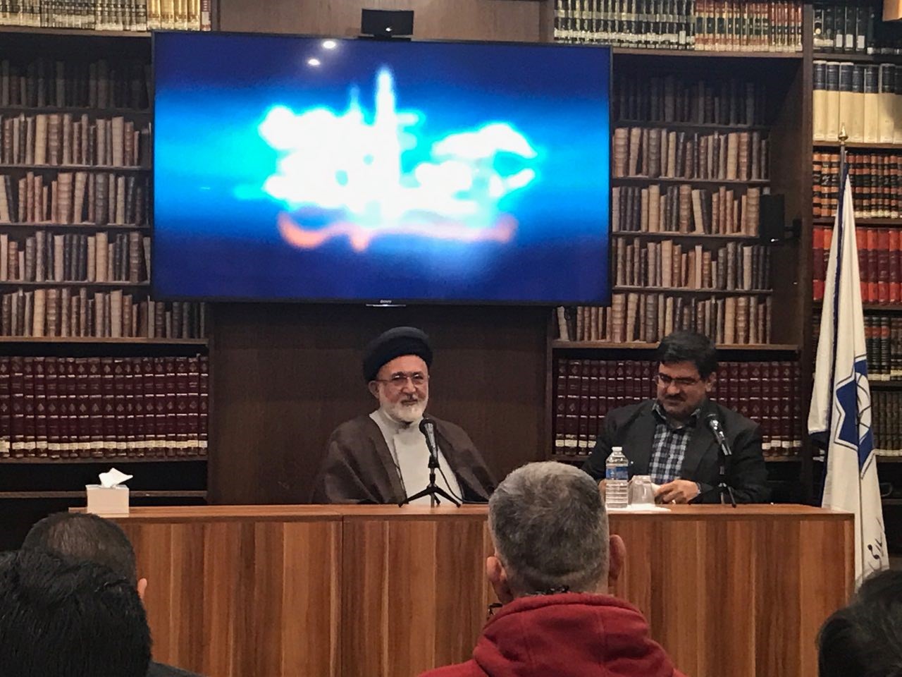 بررسی پیام رهبر معظم انقلاب با حضور قاضی‌عسگر در پاریس + عکس