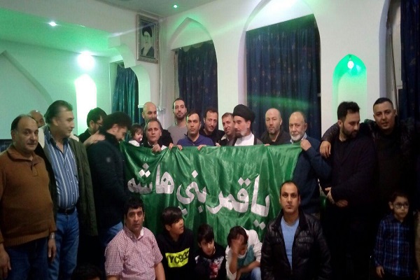 استقبال از پرچم حرم حضرت عباس(ع) در سوئیس+عکس استقبال از پرچم حرم حضرت عباس(ع) در سوئیس+عکس