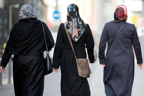 حمایت سناتور آلمانی از حجاب معلمان مسلمان