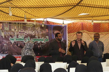 كارگاه تربیتی بانوان طلبه در پاکستان+عکس