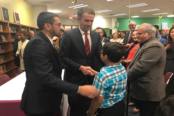 نخستین وزیر مسلمان «آموزش» در کالیفرنیا نخستین وزیر مسلمان «آموزش» در کالیفرنیا