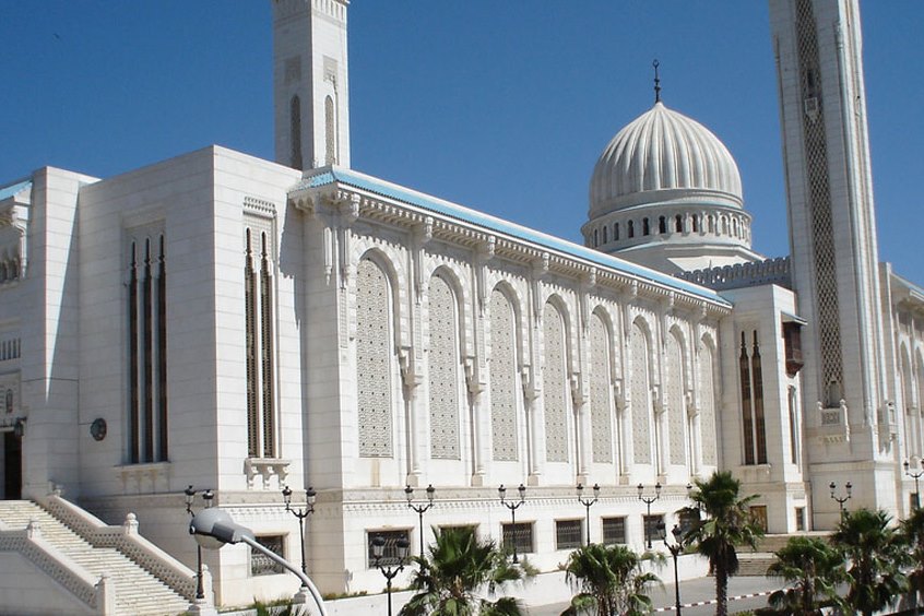 بازداشت امام جماعت به اتهام انتقاد به رئیس جمهور در الجزایر