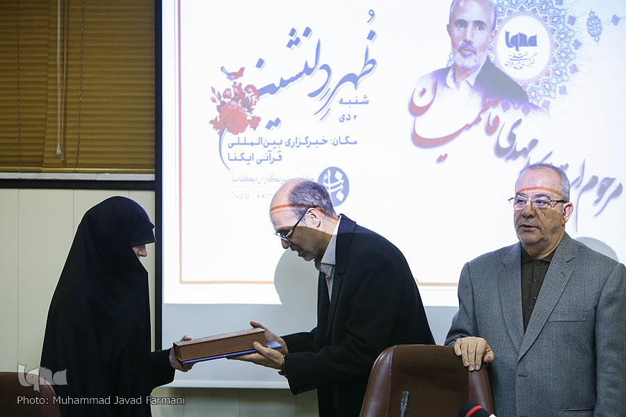 فرزندان از اخلاص پدر و شاگردان از نفس گرم استاد می&zwnj;گویند