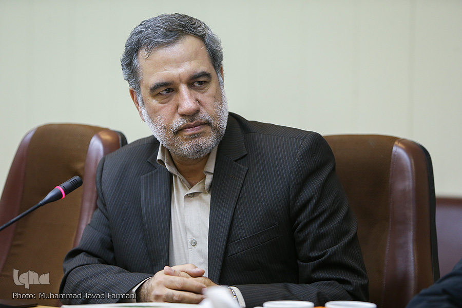 فرزندان از اخلاص پدر و شاگردان از نفس گرم استاد می&zwnj;گویند