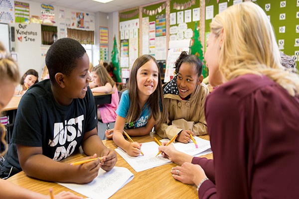 استعفای دو معلم مدرسه تگزاس پس از انتشار پیام&zwnj;های ضد اسلامی/ انگلیسی