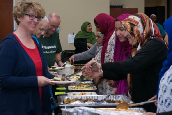 برنامه &laquo;درب بعدی، مسلمانان&raquo; در کلیسای مورمون&zwnj;ها / انگلیسی