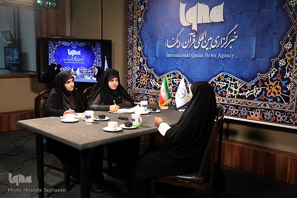 &laquo;خانواده رحمانی، جامعه جهانی&raquo;؛ طرحی موفق از بانوی قرآنی/ لزوم اجرای برنامه&zwnj;های قرآنی ـ فرهنگی در فردیس