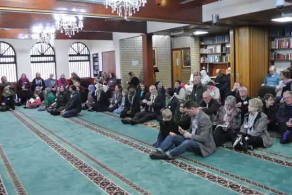 معرفی اسلام در مسجد میلتون کینز انگلیس/ آماده