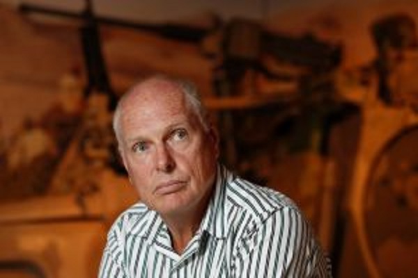 انتشار ویدئوهای ضد اسلامی توسط سناتور استرالیایی / انگلیسی