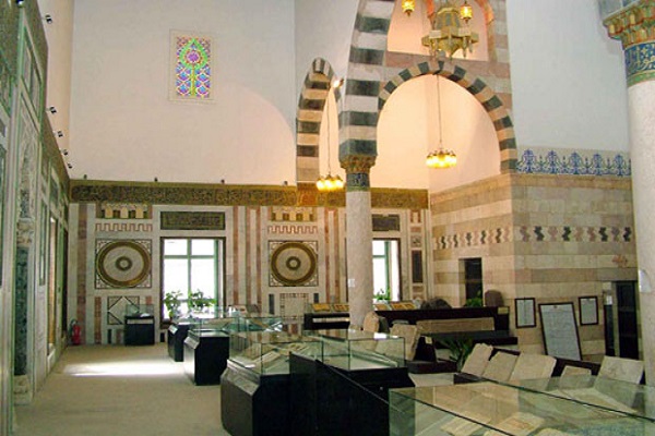 نمایش نسخ خطی قرآن در موزه خوشنویسی دمشق