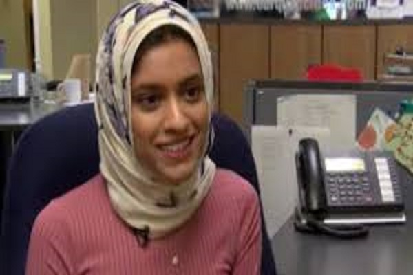 نخستین بانوی محجبه درگزارشگری تلویزیون آمریکا / انگلیسی