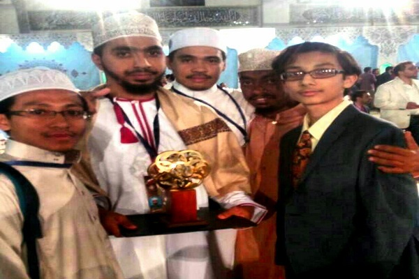 گفتگو***قرآن، روش زندگی و راه&zwnj;حل مشکلات است/ حفظ کل قرآن در 8 ماه