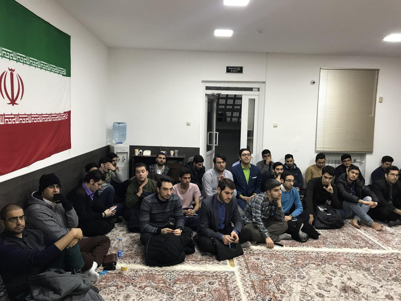 اکران مستند «تنها میان طالبان» در مسکو اکران مستند «تنها میان طالبان» در مسکو