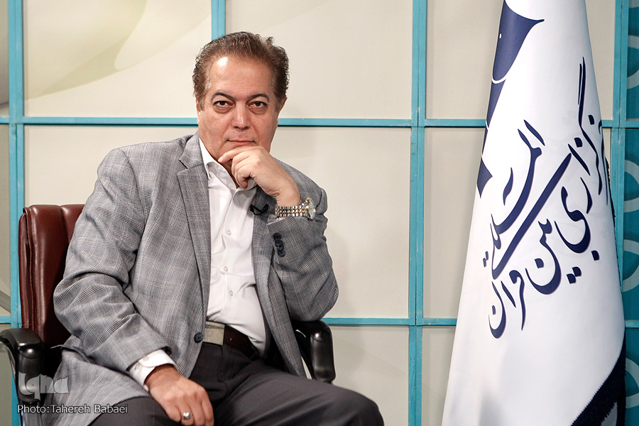 سطحی&zwnj;زده&zwnj; شده&zwnj;ایم/ ضرورت غواصی در دریای معنا