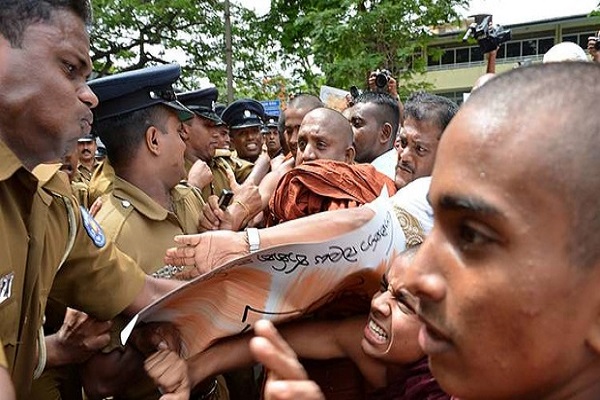 ابراز نگرانی سازمان همکاری اسلامی از حمله به مسلمانان سریلانکا