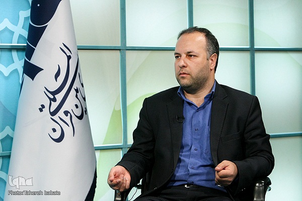 پنجشنبه//////////// «حاملان وحی»؛ طرحی از علمداران نور البرز/ تبیین چهار محور اصلی در آموزش قرآن پنجشنبه//////////// «حاملان وحی»؛ طرحی از علمداران نور البرز/ تبیین چهار محور اصلی در آموزش قرآن