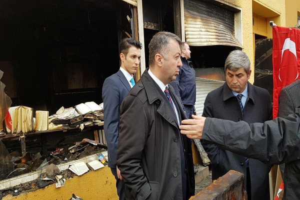 انفجار بمب و قرآن&zwnj;سوزی در مسجد برلین