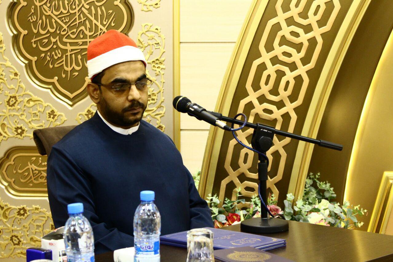 قاری ممتاز مصری: حضور قرآن آموز نزد استاد از شروط آموزش تخصصی قرآن است قاری ممتاز مصری: حضور قرآن آموز نزد استاد از شروط آموزش تخصصی قرآن است