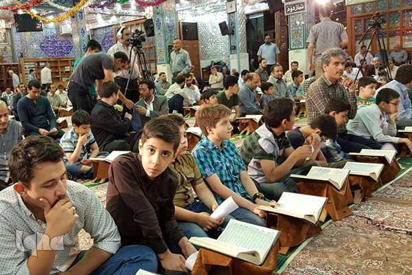 مراسم جزءخوانی و تلاوت قرآن کریم حسینیه کربلاییها+عکس
