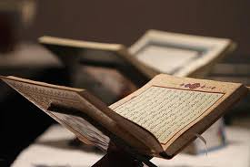 ترویج فرهنگ قرائت قرآن در غرفه کمیته فرهنگی و آموزشی ستاد اربعین