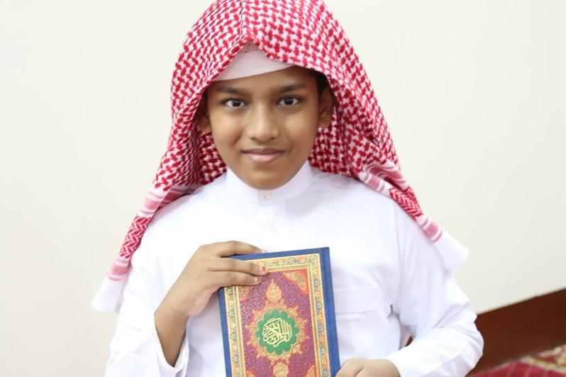 کودک بنگلادشی؛ از نوابغ حفظ قرآن در جده