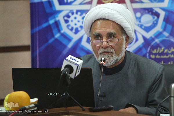 حجت الاسلام احمد آکوچکیان در گفت و گو با ایکنا/تلاوت خاشعانه حجت الاسلام احمد آکوچکیان در گفت و گو با ایکنا/تلاوت خاشعانه