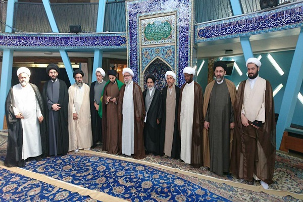 دیدار علمای بلژیک با نماینده رهبر انقلاب در هامبورگ + عکس دیدار علمای بلژیک با نماینده رهبر انقلاب در هامبورگ + عکس