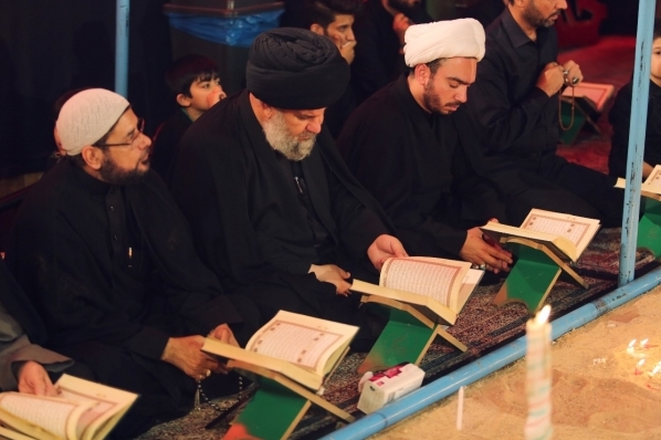 برگزاری محفل تلاوت قرآن در شب عاشوراء+عکس