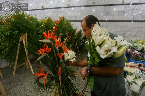 گلآرایی صحن و سرای بارگاه علوی به مناسبت 13 رجب گلآرایی صحن و سرای بارگاه علوی به مناسبت 13 رجب