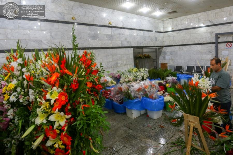 گلآرایی صحن و سرای بارگاه علوی به مناسبت 13 رجب گلآرایی صحن و سرای بارگاه علوی به مناسبت 13 رجب