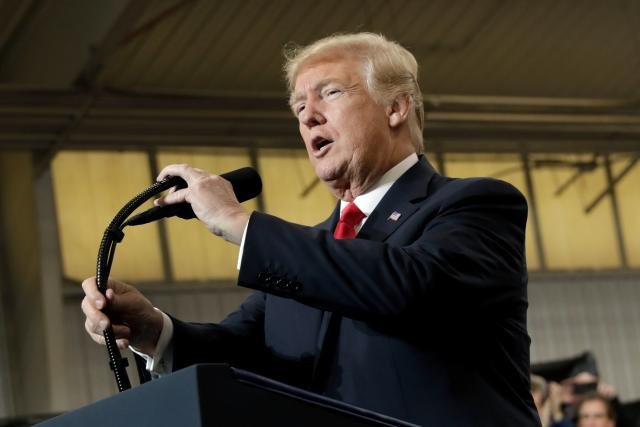 ترامپ: نیروهایمان را از سوریه خارج میکنیم/وزارت خارجه آمریکا: اطلاع نداریم! ترامپ: نیروهایمان را از سوریه خارج میکنیم/وزارت خارجه آمریکا: اطلاع نداریم!