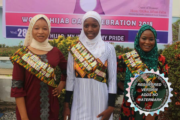 استقبال از نمایشگاه «حجاب ایرانی» در غنا+عکس استقبال از نمایشگاه «حجاب ایرانی» در غنا+عکس