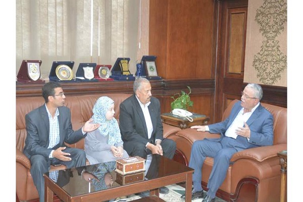 پاسداشت دختر برتر مسابقات بینالمللی قرآن مصر+عکس پاسداشت دختر برتر مسابقات بینالمللی قرآن مصر+عکس