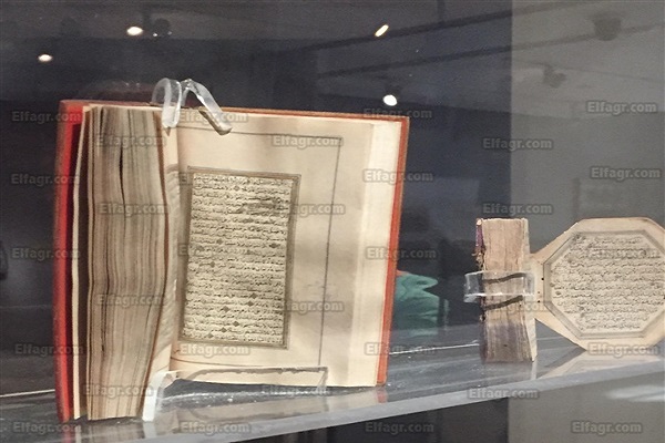 نمایش کوچکترین قرآن دستنوشت در قاهره+عکس نمایش کوچکترین قرآن دستنوشت در قاهره+عکس