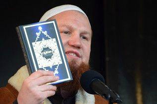 مسلمانان رادیکال و راستگرایان؛ دو لبه قیچی در آلمان مسلمانان رادیکال و راستگرایان؛ دو لبه قیچی در آلمان