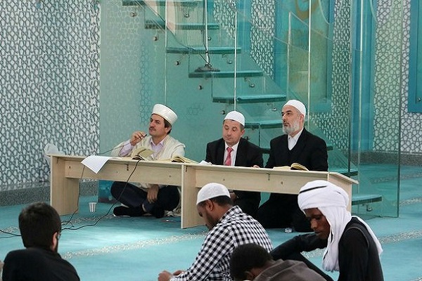 مسابقات بین&zwnj;المللی قرآن ویژه دانشجویان در ترکیه /  در حال تکمیل