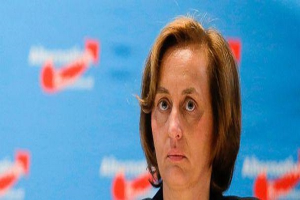 عذرخواهی عضو حزب افراطگرای آلمانی از مسلمانان / انگلیسی