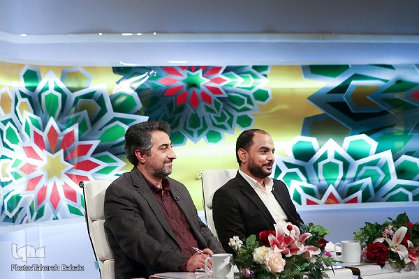 ادای مخراج حروف در مرحله نیمه نهایی مسابقات دانشجویان ادای مخراج حروف در مرحله نیمه نهایی مسابقات دانشجویان