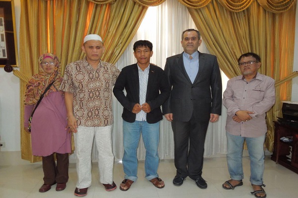 قاری روشندل؛ نماینده فیلیپین در مسابقات اوقاف+عکس قاری روشندل؛ نماینده فیلیپین در مسابقات اوقاف+عکس