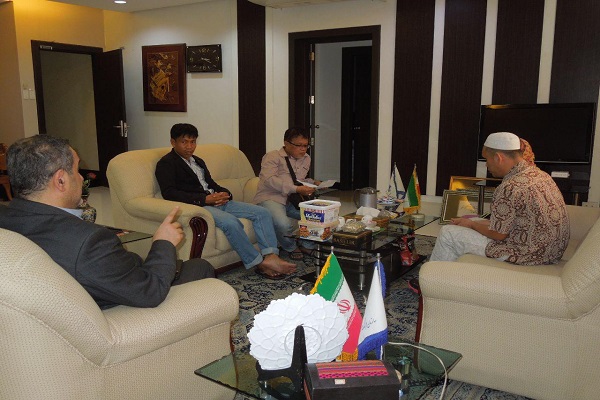 قاری روشندل؛ نماینده فیلیپین در مسابقات اوقاف+عکس قاری روشندل؛ نماینده فیلیپین در مسابقات اوقاف+عکس