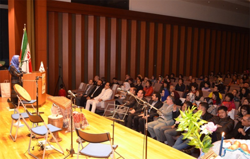 تجلیل از ایرانشناس ژاپنی در جشنواره نوروزی توكیو تجلیل از ایرانشناس ژاپنی در جشنواره نوروزی توكیو