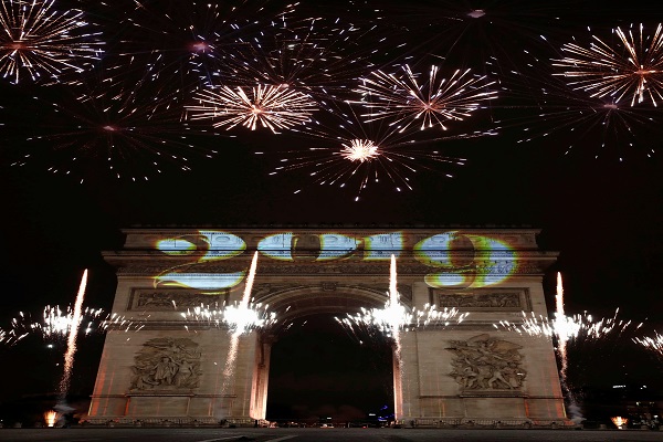 تصاویری از جشن سال نو میلادی در کشورهای مختلف جهان تصاویری از جشن سال نو میلادی در کشورهای مختلف جهان