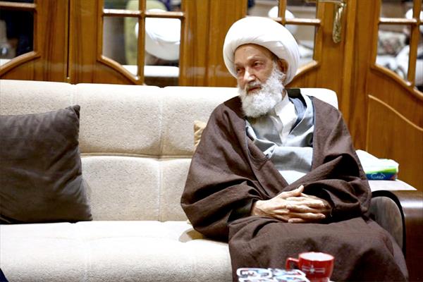 ديدار دبیرکل نُجَباء با رهبر شیعیان بحرین + تصاویر