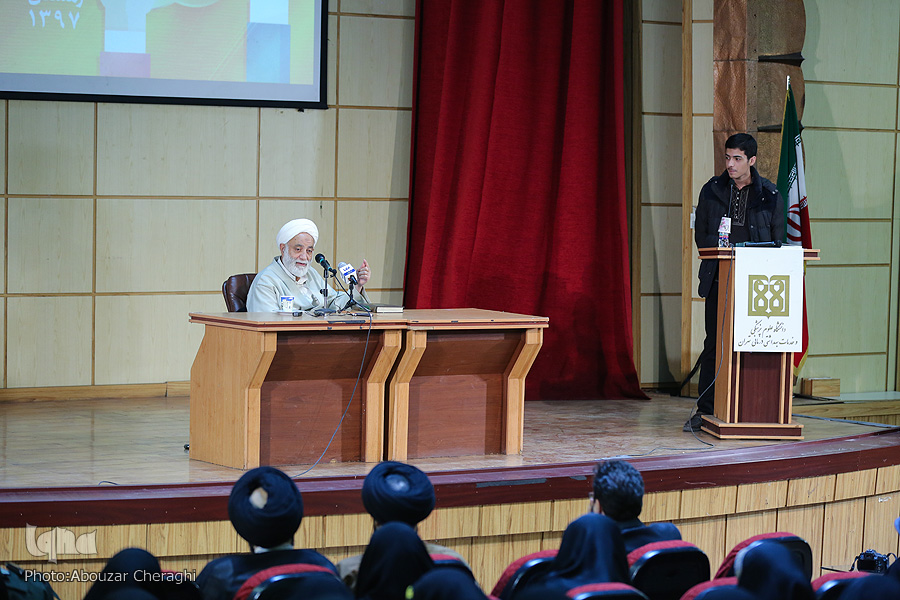 حافظ کل قرآن «علی ناجیمحله»؛ مُرَتّل همراه با مفسر/ آرزوی معلمی و مبلغی برای جوانان وطنم حافظ کل قرآن «علی ناجیمحله»؛ مُرَتّل همراه با مفسر/ آرزوی معلمی و مبلغی برای جوانان وطنم