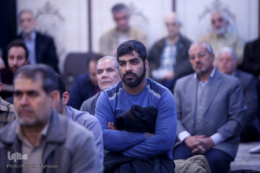 تفسیر سیدحسین مؤمنی